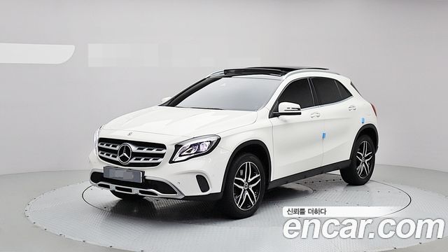 Mercedes-Benz GLA-Class X156