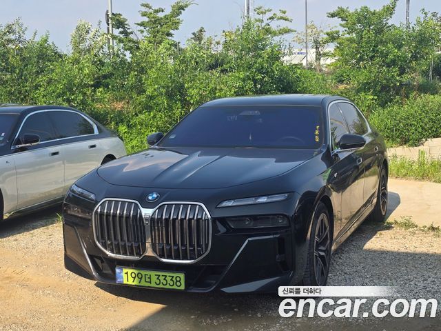 BMW 7 Series (G70)