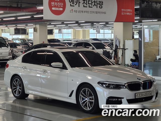 BMW 5 Series (G30)