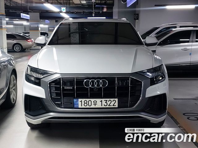 Audi Q8 (4M)