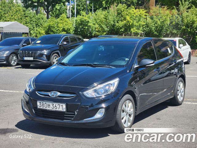 Hyundai Accent (new)