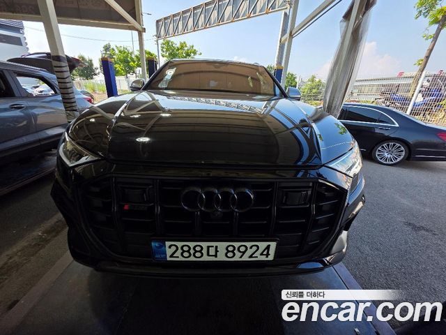 Audi SQ8 (4M)