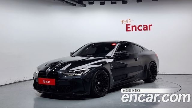 BMW M4 (G82)