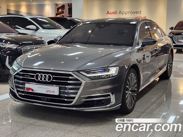 Audi A8 (D5)