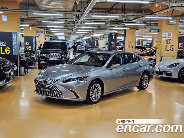 Lexus ES300h 7th Gen