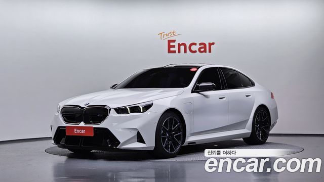 BMW M5 (G90)