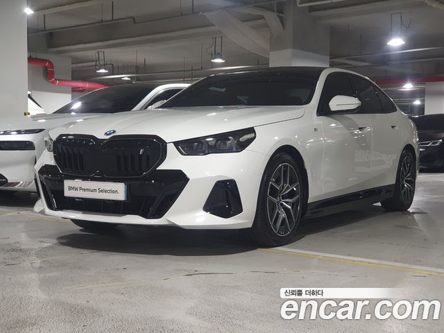 BMW i5 (G60)