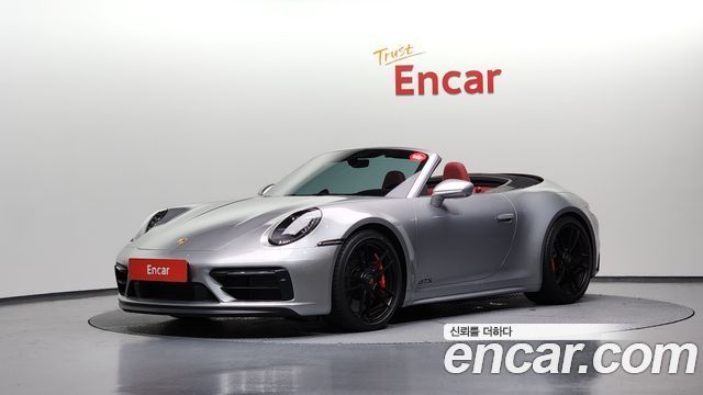 Porsche 911 (992)