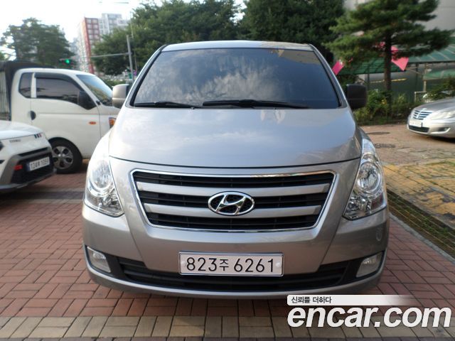 Hyundai The New Grand Starex