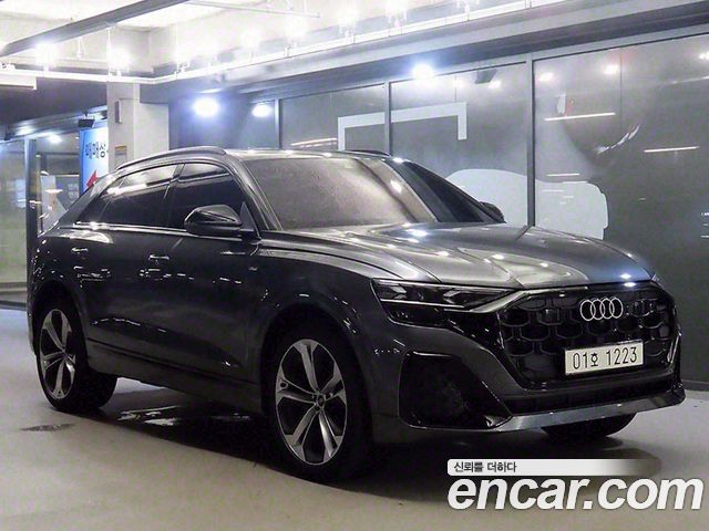 Audi Q8 (4M)