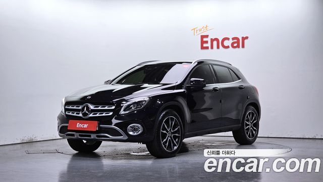 Mercedes-Benz GLA-Class X156