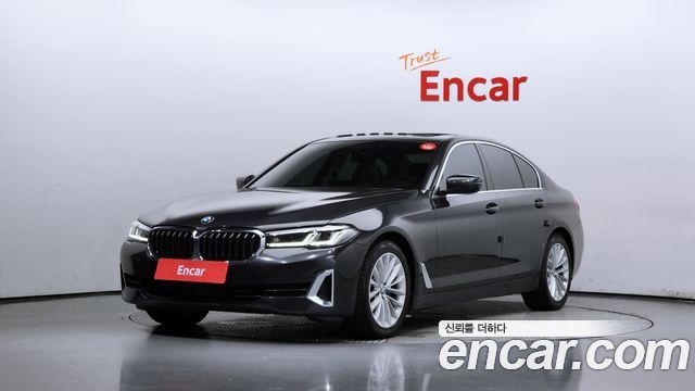 BMW 5 Series (G30)