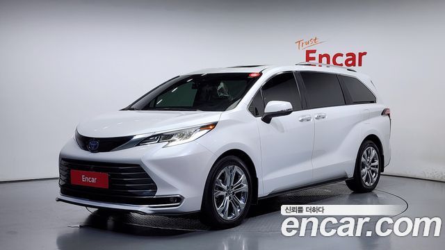 Toyota Sienna 4th Gen