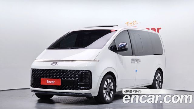 Hyundai Staria