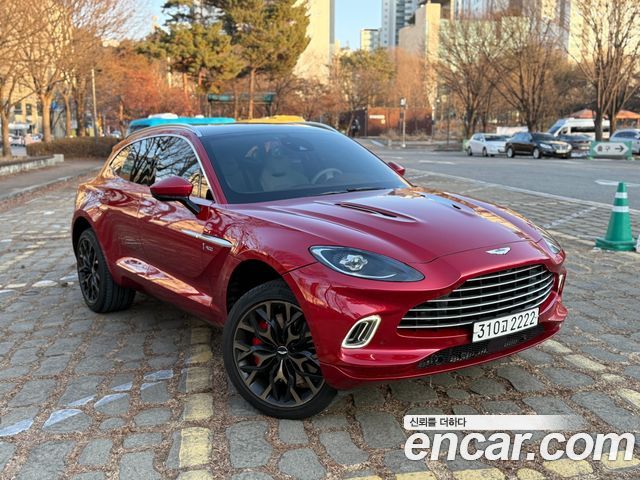 Astonmartin DBX