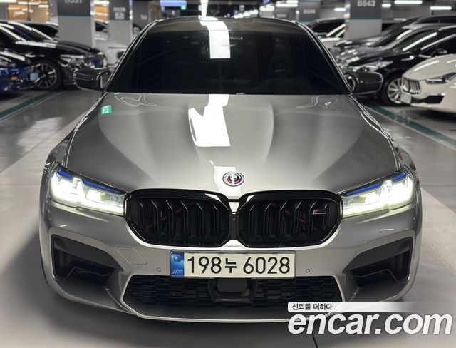 BMW M5 (F90)