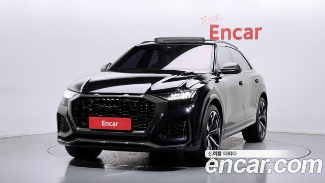 Audi RSQ8 (4M)