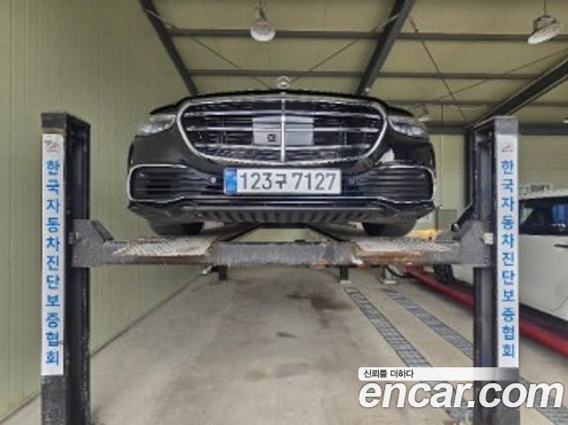 Mercedes-Benz S-Class W223