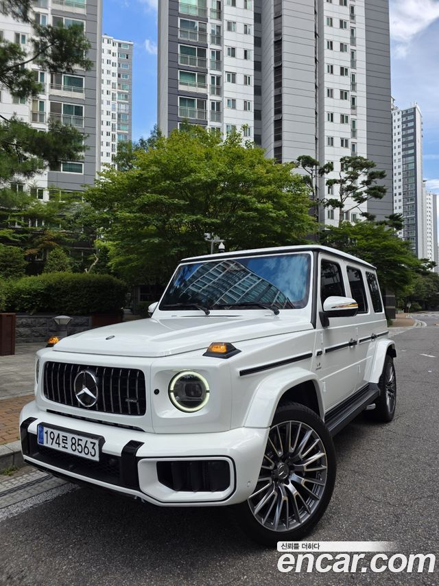 Mercedes-Benz G-Class W465