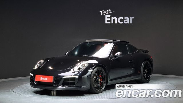 Porsche 911 (992)