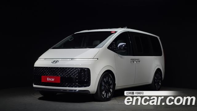 Hyundai Staria