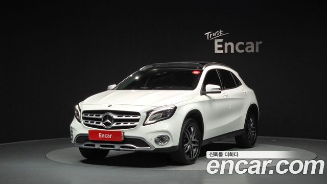 Mercedes-Benz GLA-Class X156
