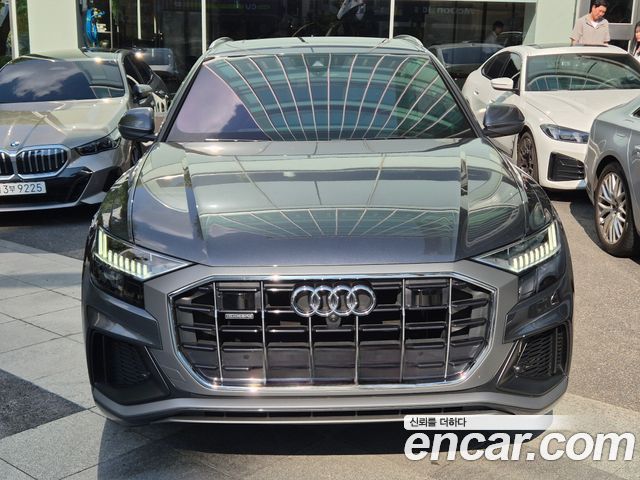 Audi Q8 (4M)