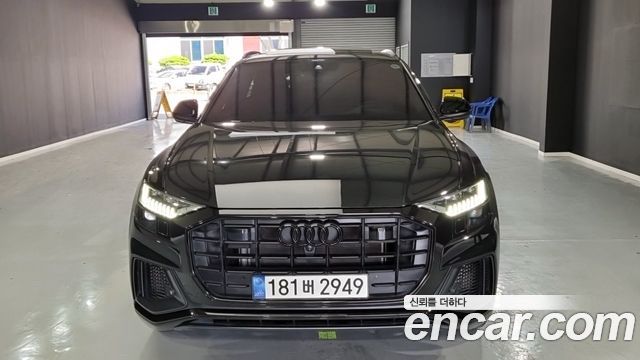Audi Q8 (4M)