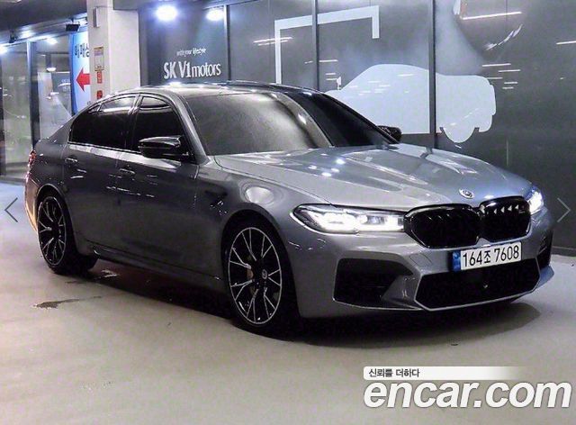 BMW M5 (F90)