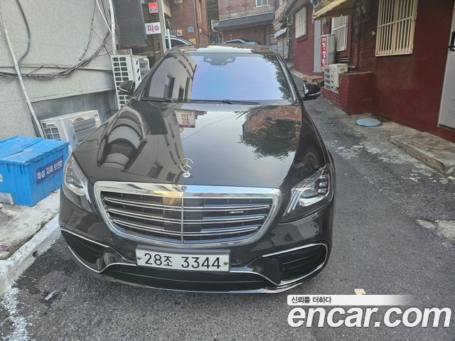 Mercedes-Benz S-Class W222