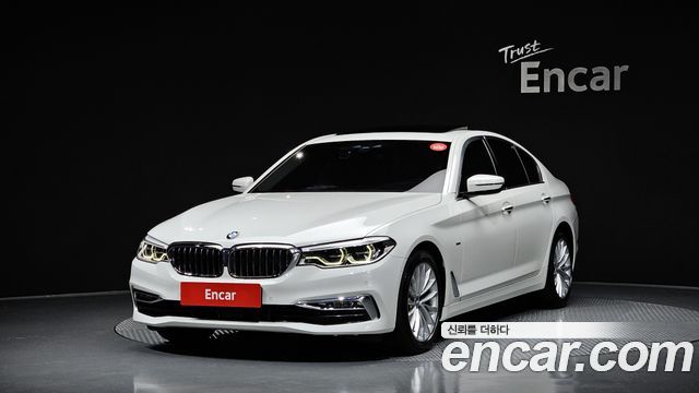 BMW 5 Series (G30)