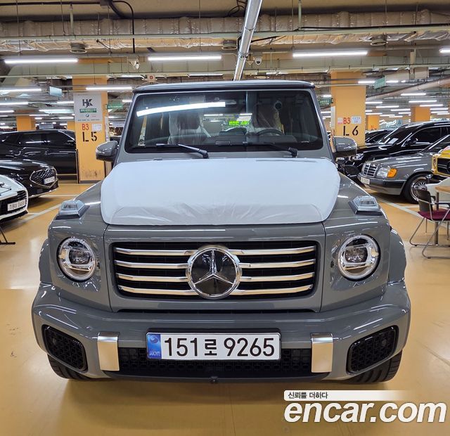Mercedes-Benz G-Class W465