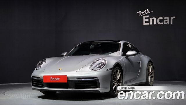 Porsche 911 (992)