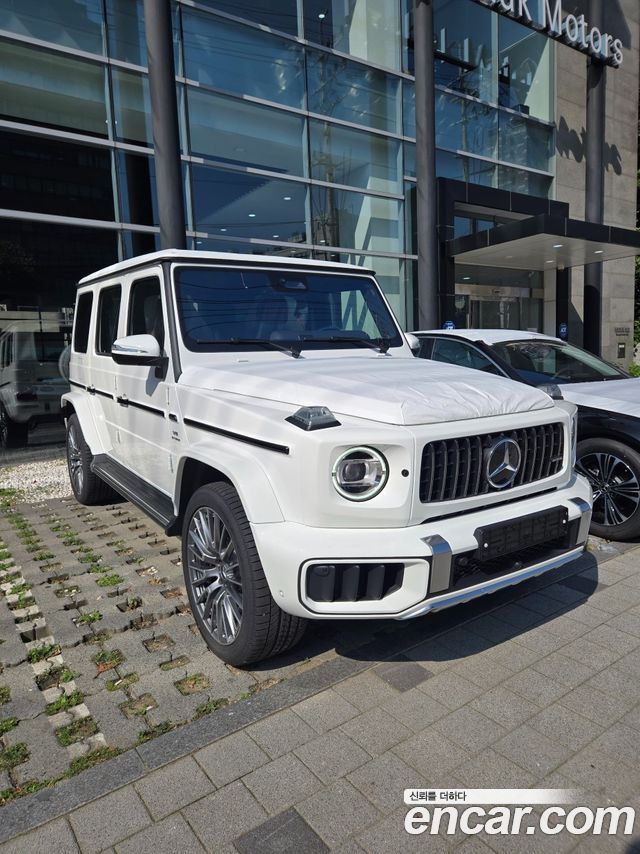 Mercedes-Benz G-Class W465