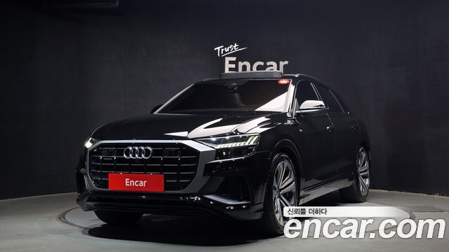 Audi Q8 (4M)