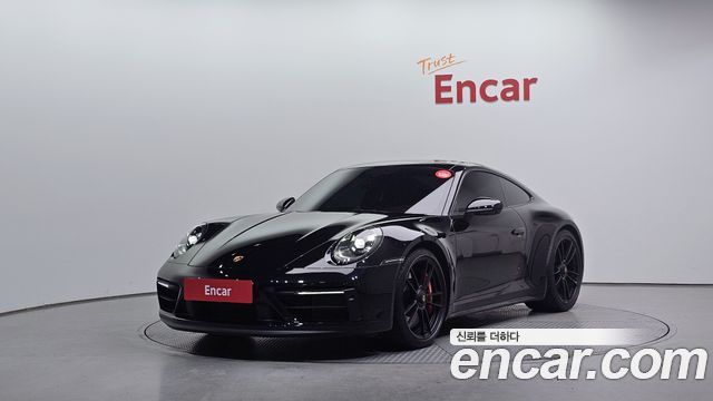 Porsche 911 (992)