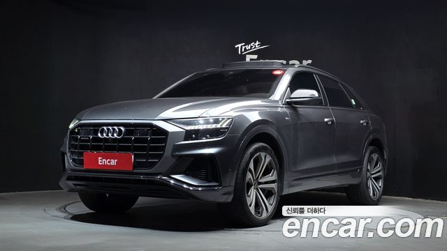 Audi Q8 (4M)