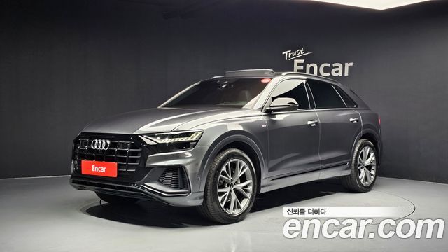 Audi Q8 (4M)