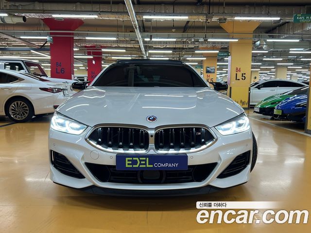 BMW 8 Series (G15)