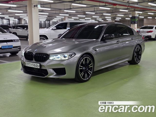 BMW M5 (F90)