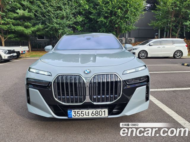BMW 7 Series (G70)