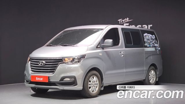 Hyundai The New Grand Starex