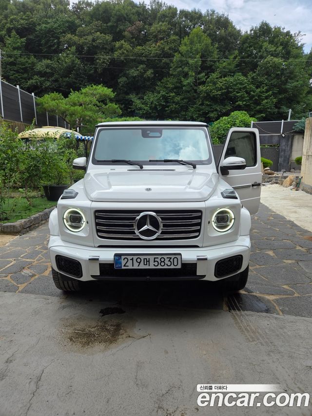 Mercedes-Benz G-Class W465