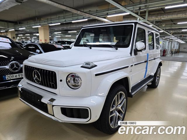 Mercedes-Benz G-Class W465
