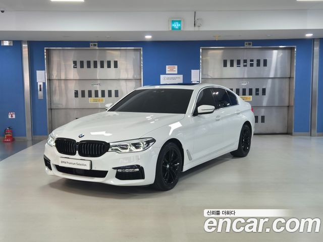 BMW 5 Series (G30)
