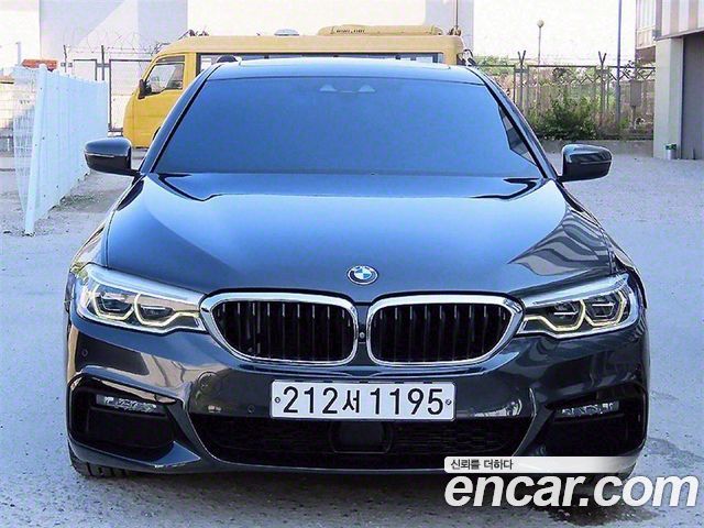 BMW 5 Series (G30)