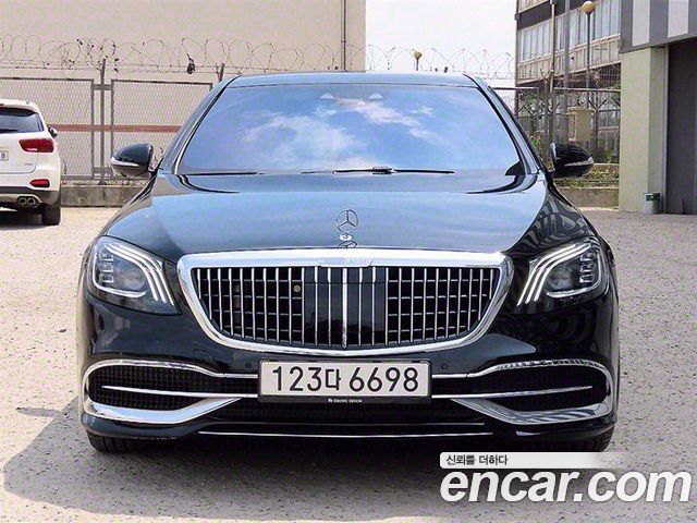 Mercedes-Benz S-Class W222