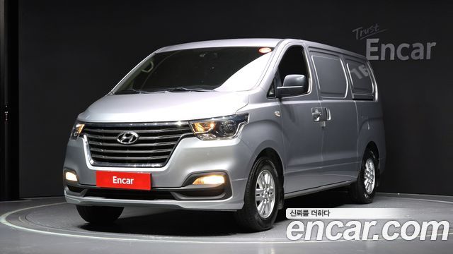 Hyundai The New Grand Starex