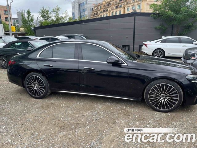 Mercedes-Benz E-Class W214