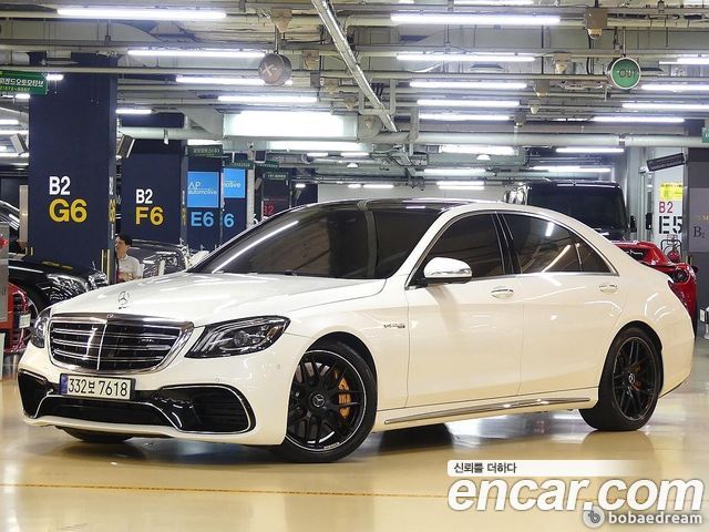 Mercedes-Benz S-Class W222